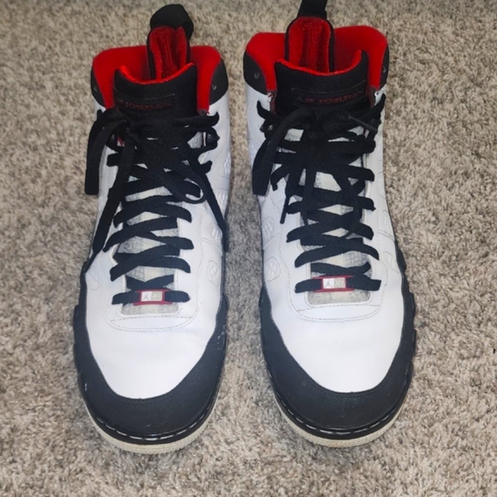 Air Jordan Fusion 9 For Men--White, Black, & Red Sneakers